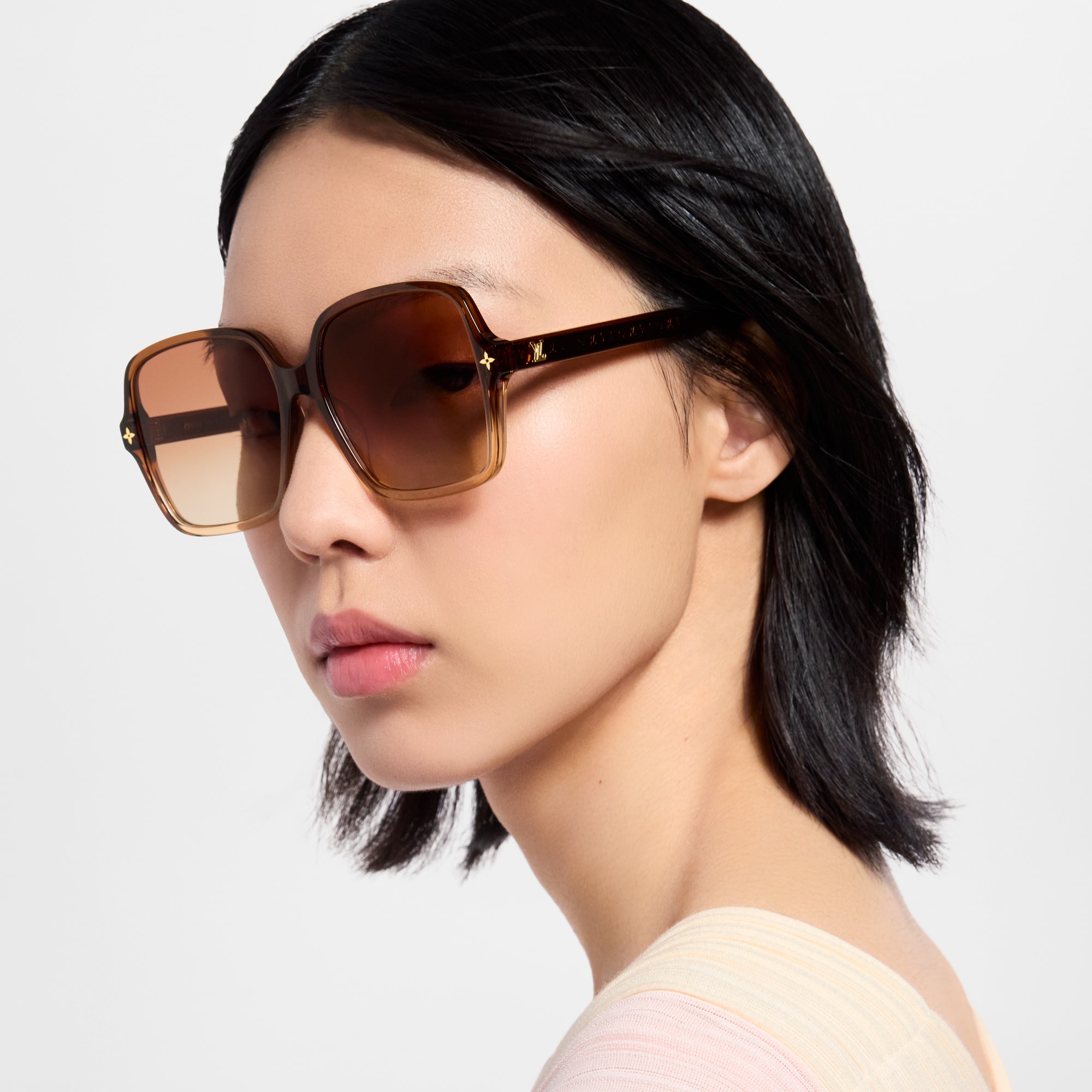 LV Aura Square Sunglasses S00 - Accessories Z3403W | LOUIS VUITTON